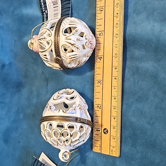 2 beautiful original Seagull Studio ornaments ,new with tag, trinket box,Christm - Picture 12 of 12